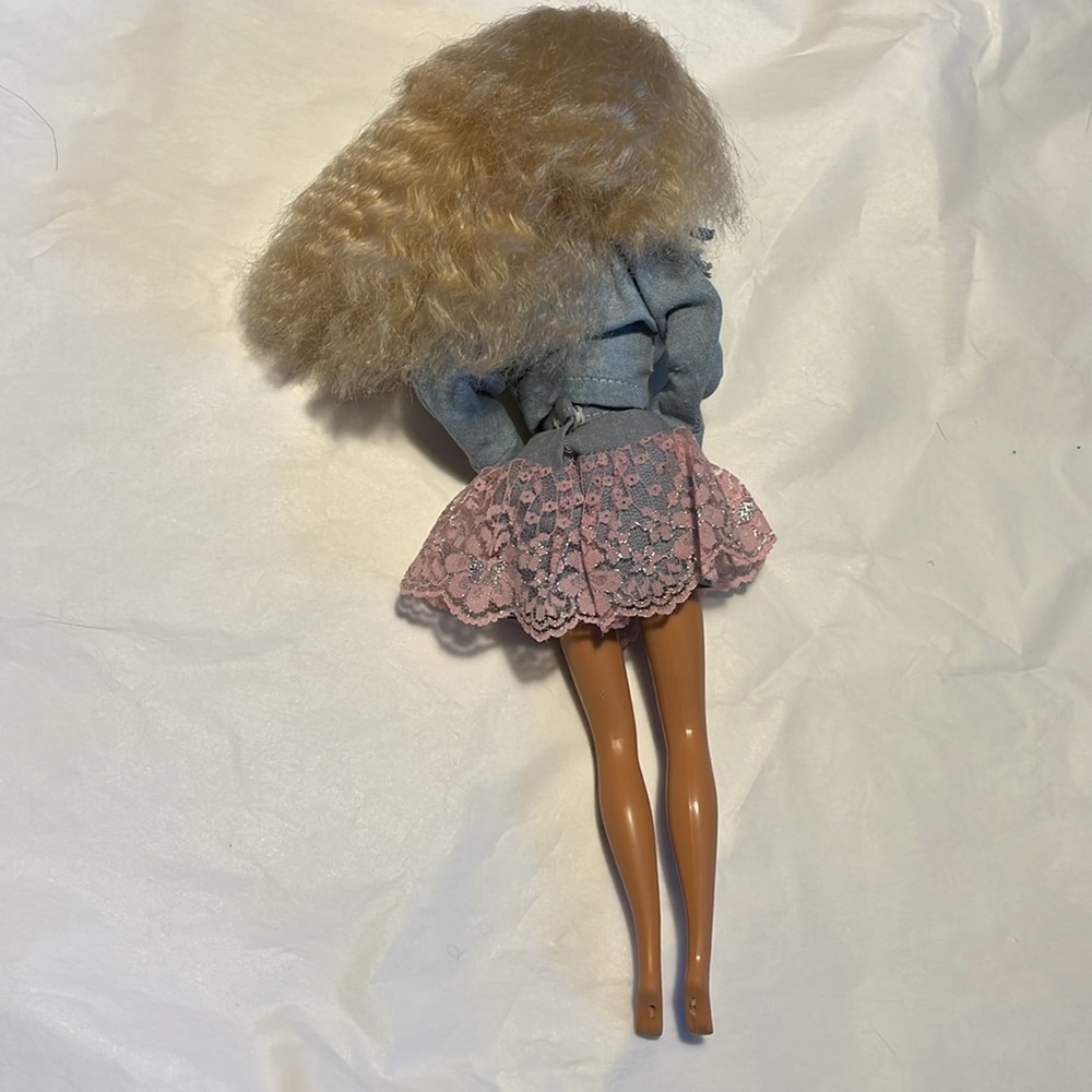 1988 Jeans Feelin Fun Barbie - Picture 4 of 5